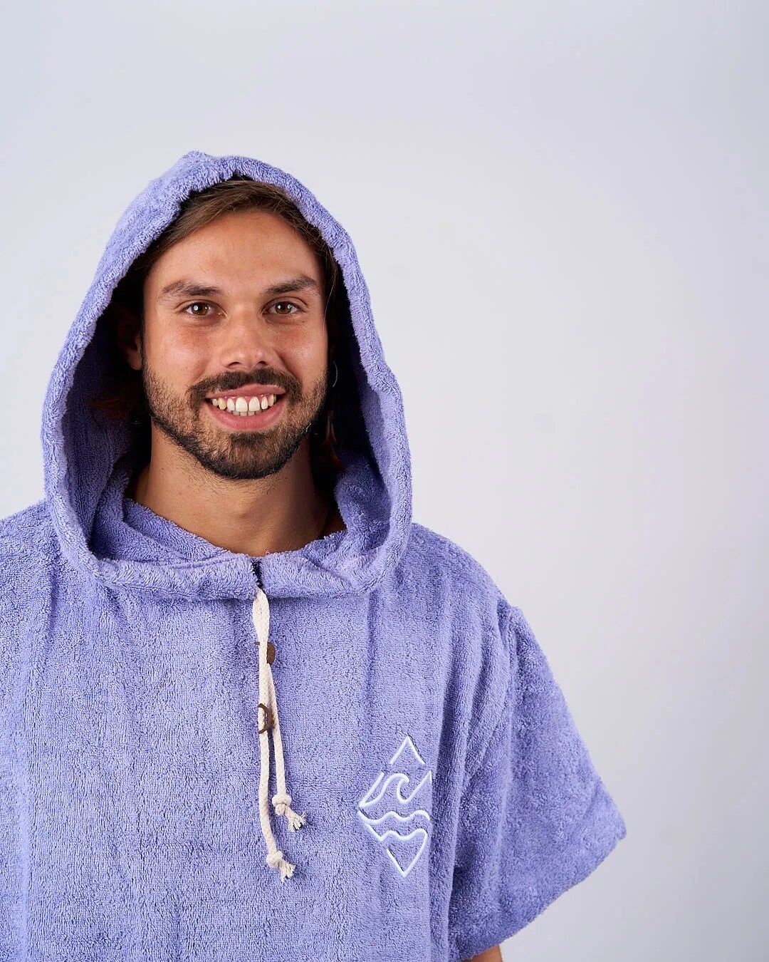 Poncho de surf hombre modelo Mundaka capucha Atlas Outerwear